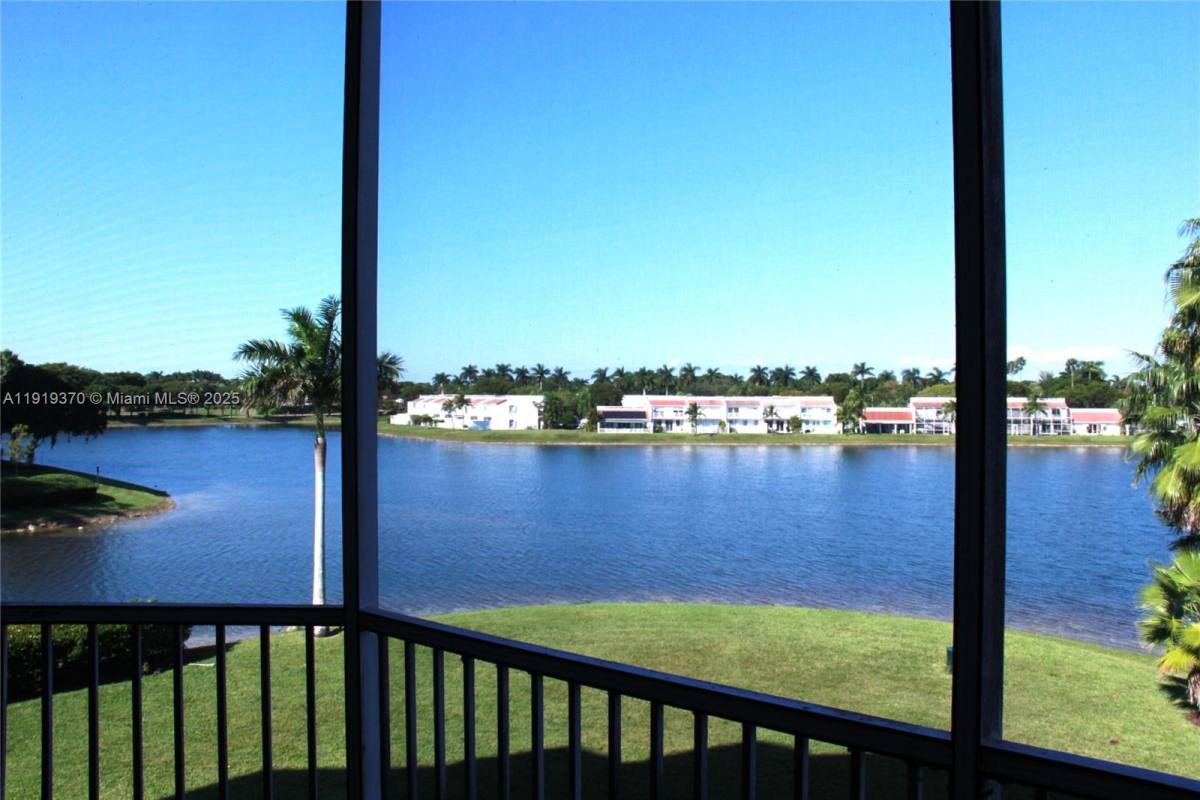 Apartment for rent at 10720 NW 66th St #308, Miami, FL 33178