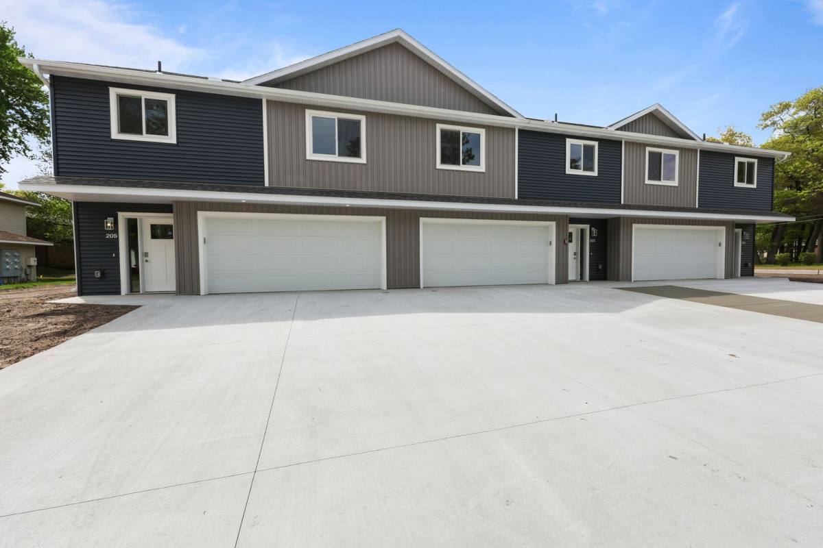 Townhouse for rent at 207 4th Ave N, Sartell, MN 56377