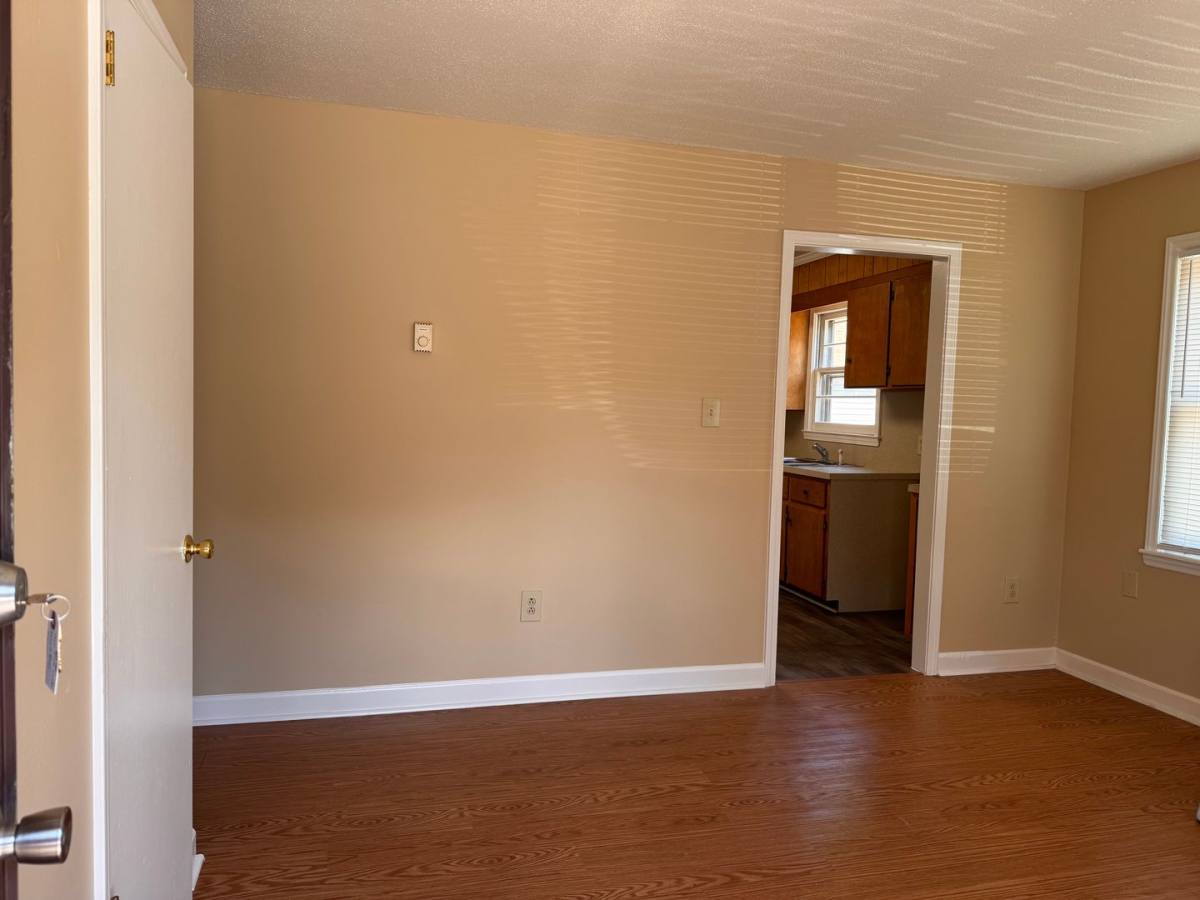 House for rent at 915 Pine Circle Dr, High Point, NC 27265