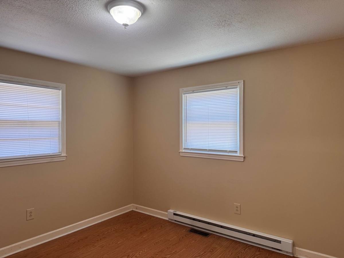 House for rent at 915 Pine Circle Dr, High Point, NC 27265