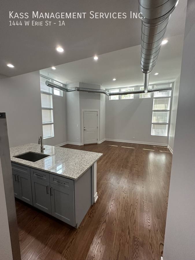 Apartment for rent at 1444 W Erie St #1A, Chicago, IL 60642