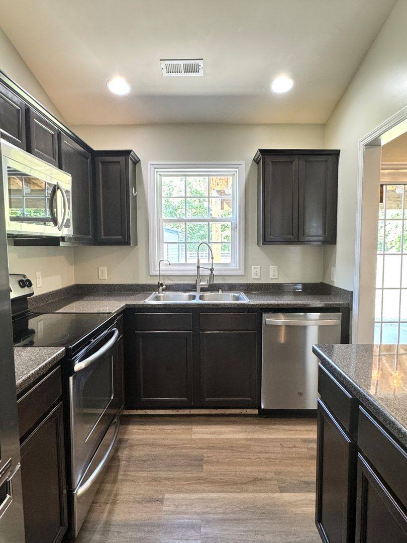 House for rent at 186 Christy Dr, Beulaville, NC 28518