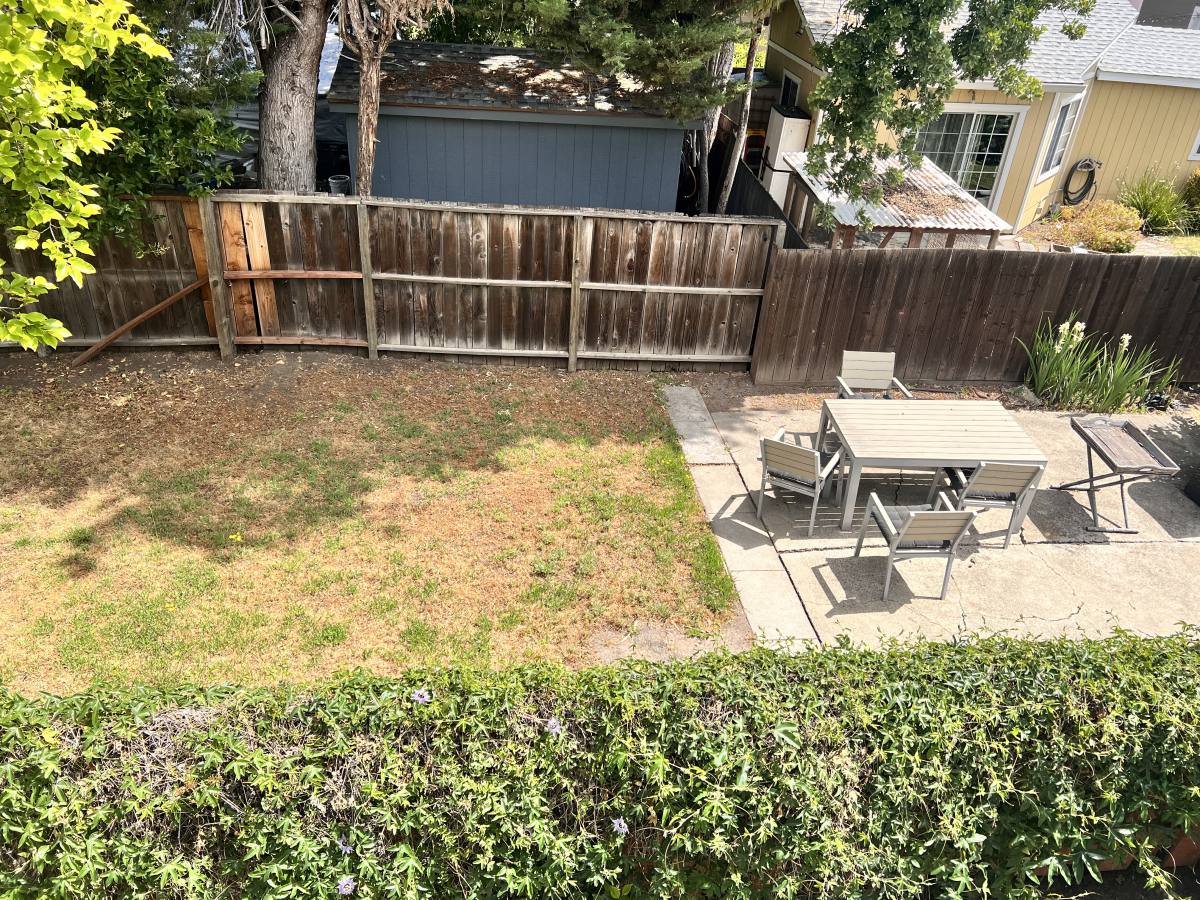 House for rent at 1171 Clinton St, Redwood City, CA 94061
