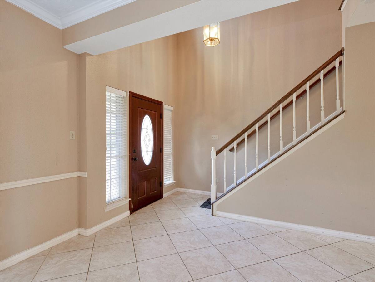 Apartment for rent at 16423 Ash Point Lane, Sugar Land, TX 77498