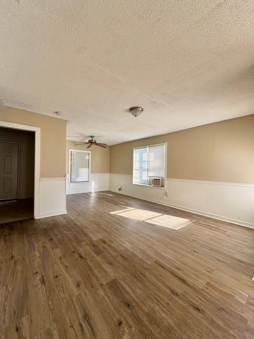 House for rent at 132 E 11th St, San Angelo, TX 76903