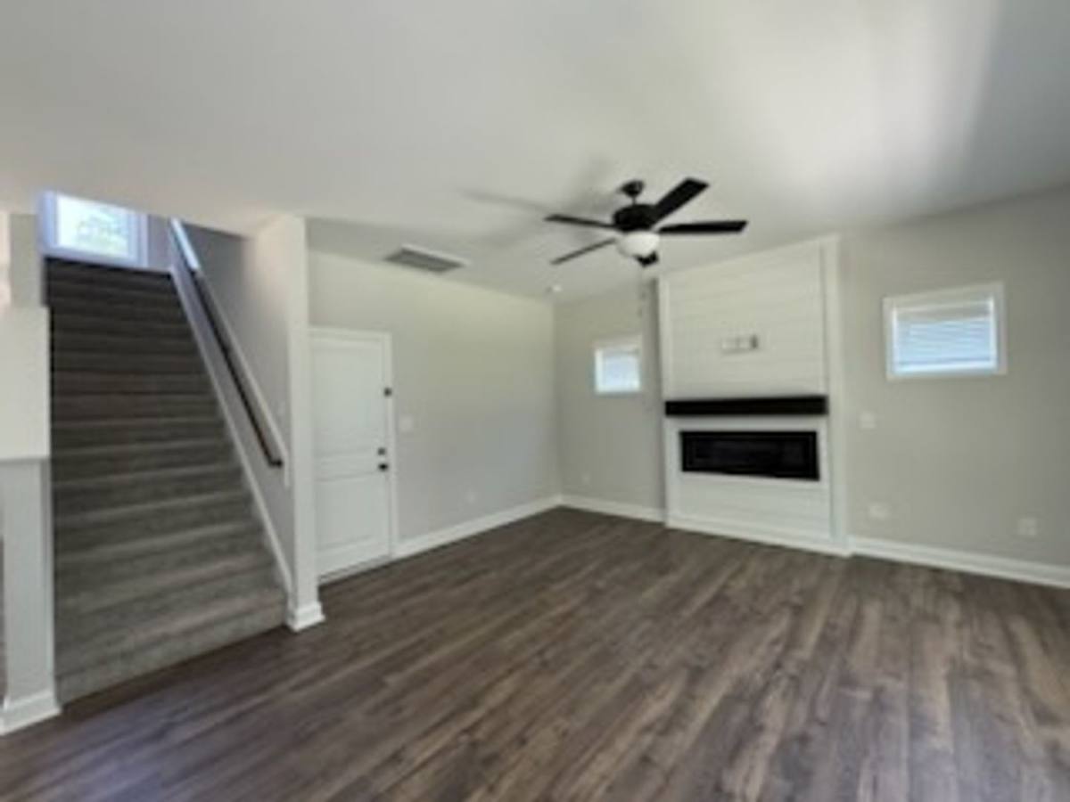 House for rent at 390 Summer Hill Rd, Fayetteville, NC 28303