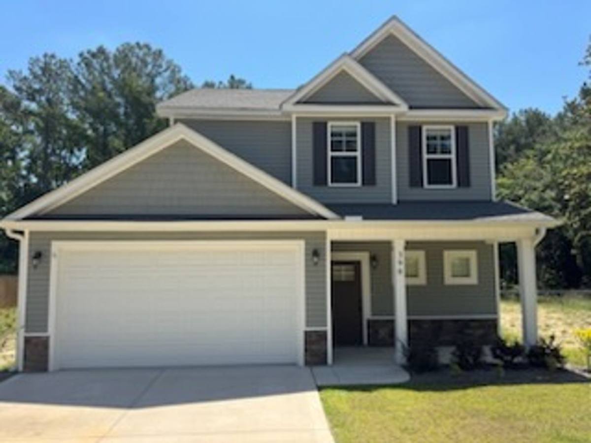 House for rent at 390 Summer Hill Rd, Fayetteville, NC 28303