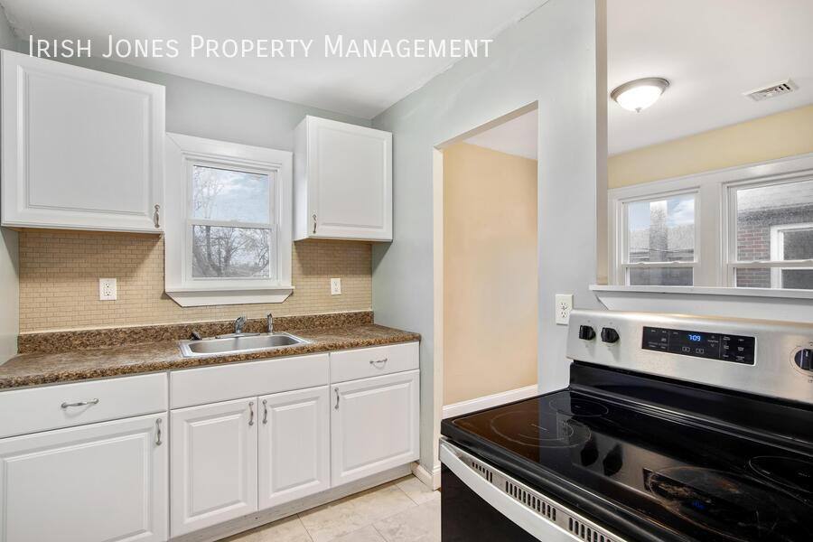 Apartment for rent at 627 Kenmore Ave, Buffalo, NY 14223