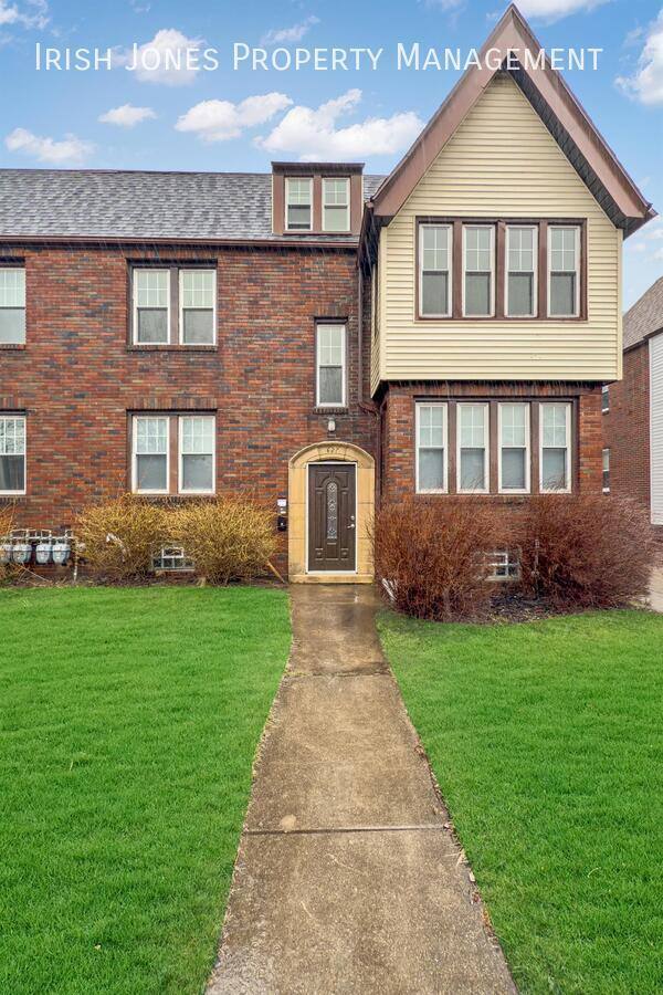 Apartment for rent at 627 Kenmore Ave, Buffalo, NY 14223