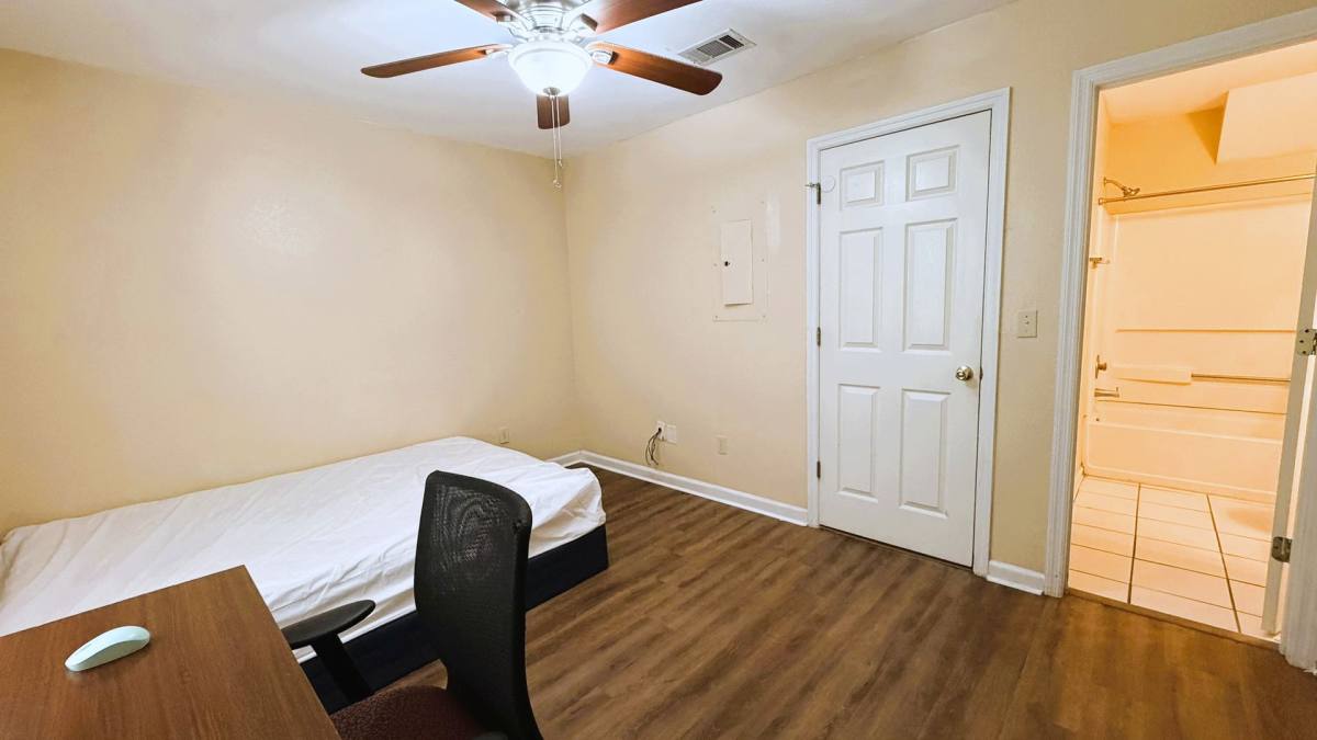 House for rent at 2173 Timberwood Circle, Tallahassee, FL 32304