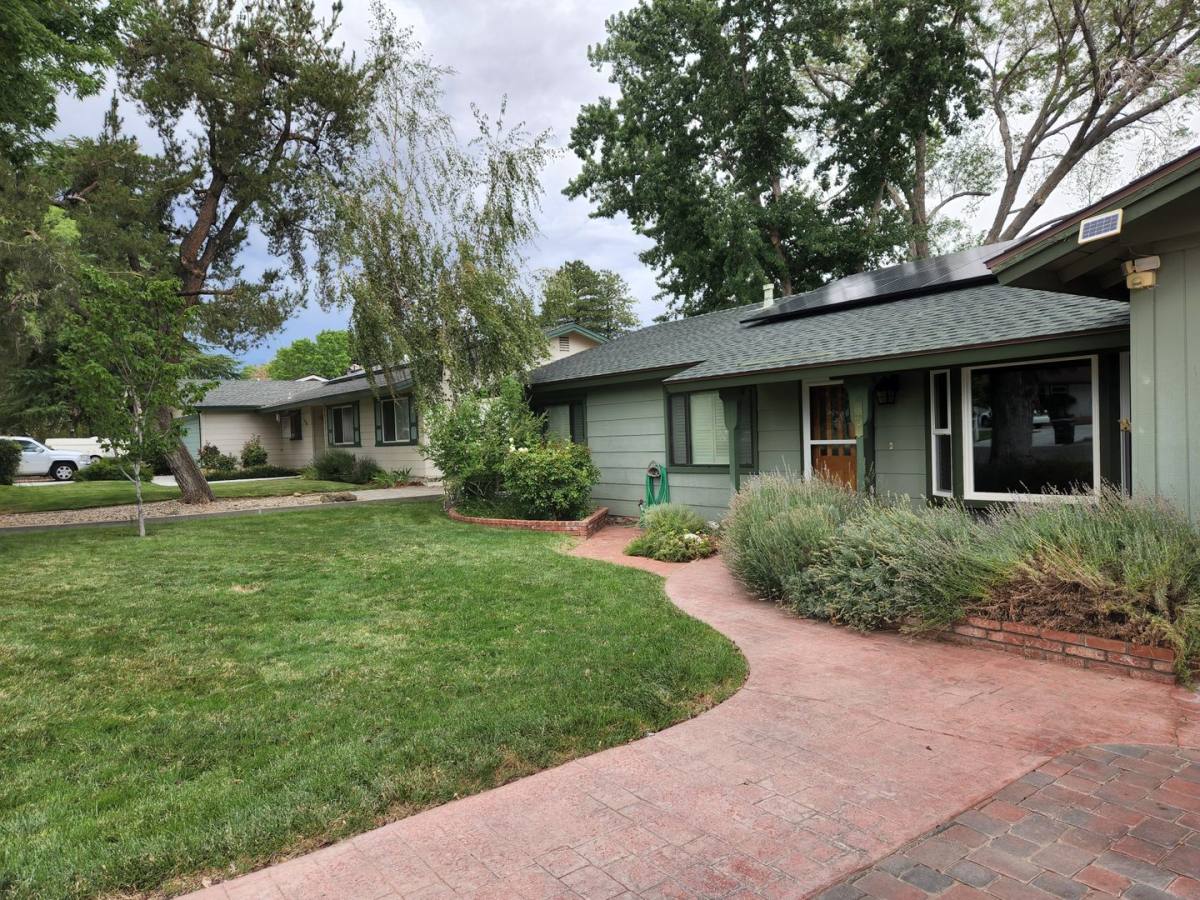 House for rent at 2977 Indian Creek, Bishop, CA 93514