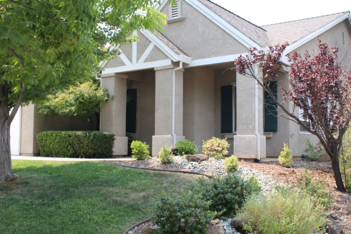 House for rent at 1022 Sunriver Lane, Redding, CA 96001