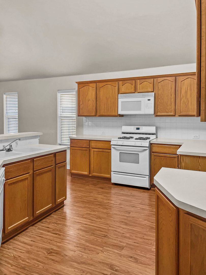 House for rent at 6220 Reddenson Dr, Fort Worth, TX 76132