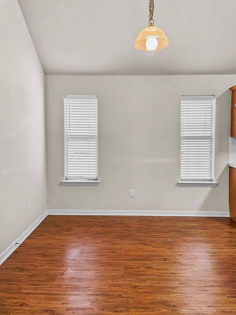 House for rent at 6220 Reddenson Dr, Fort Worth, TX 76132