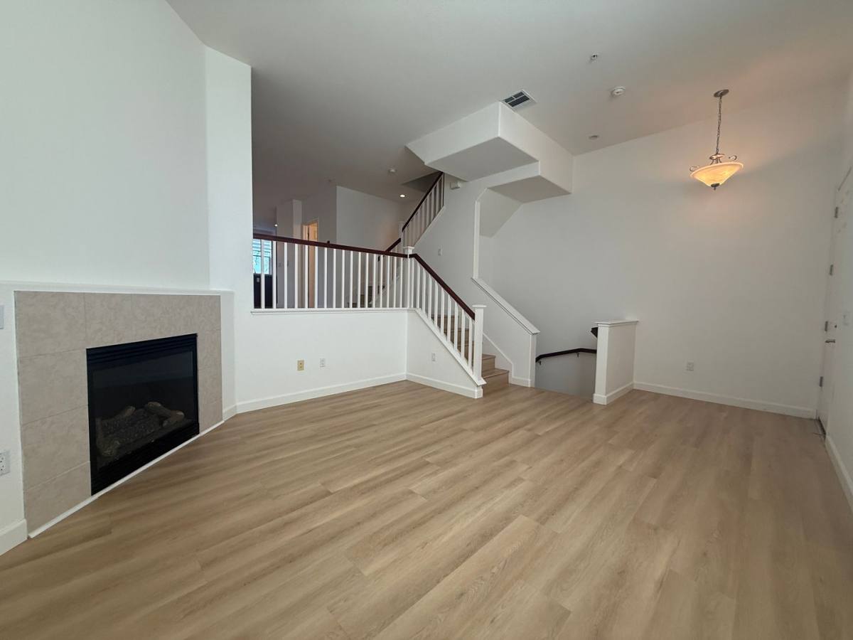 Townhouse for rent at 45 Esfahan Dr, San Jose, CA 95111