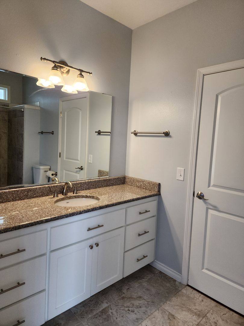 House for rent at 1592 Kingston Way, Eugene, OR 97401