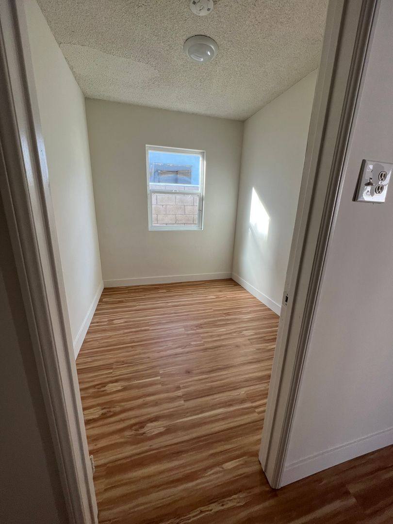 Apartment for rent at 14320-14322 1 2 Gilmore St, Van Nuys, CA 91401