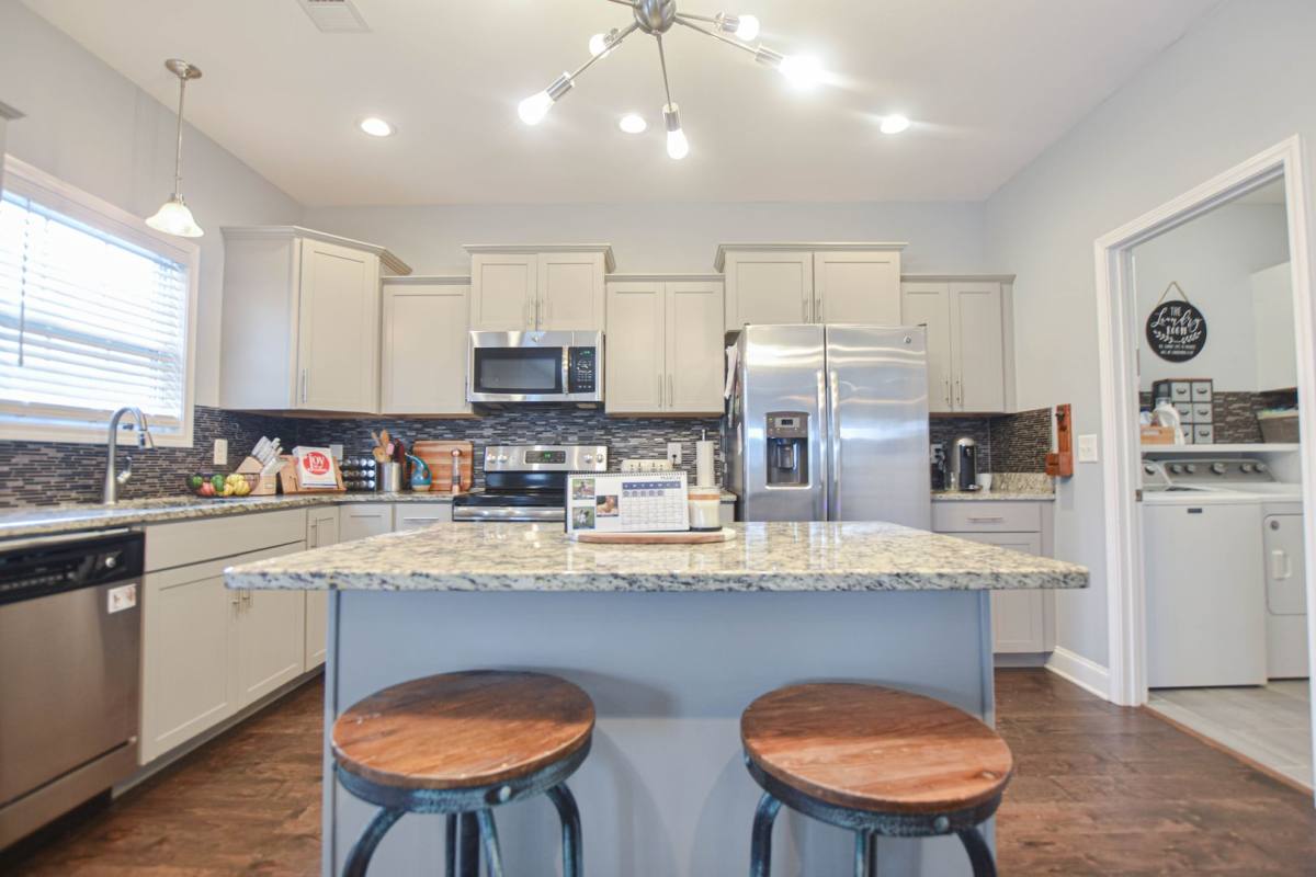 House for rent at 1048 Barnhill Rd, Clarksville, TN 37043