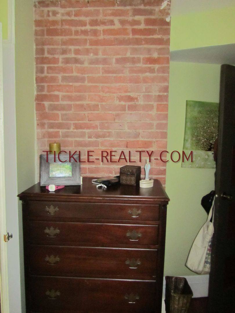 Apartment for rent at 18 Portsmouth Terrace, Rochester, NY 14607