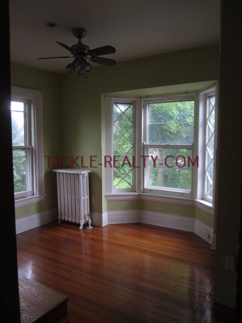 Apartment for rent at 18 Portsmouth Terrace, Rochester, NY 14607