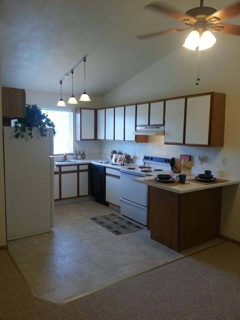 Townhouse for rent at 3202-3216 Midvale Dr, Janesville, WI 53546