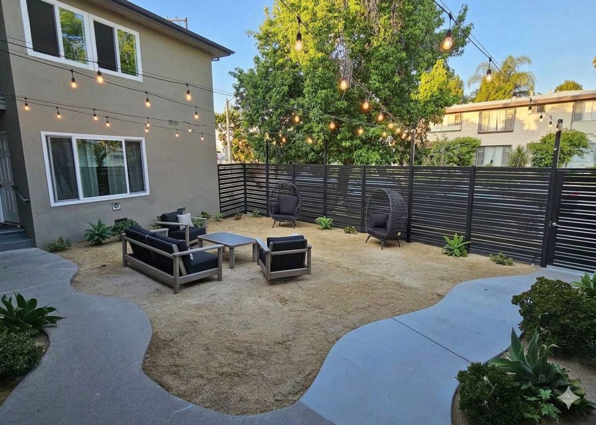 Apartment for rent at 3280 Provon Lane, Los Angeles, CA 90034