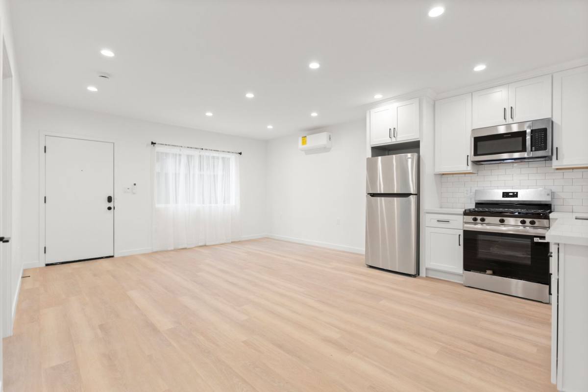 Apartment for rent at 3280 Provon Lane, Los Angeles, CA 90034