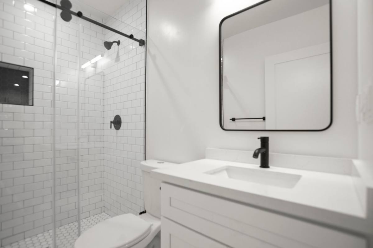Apartment for rent at 3280 Provon Lane, Los Angeles, CA 90034