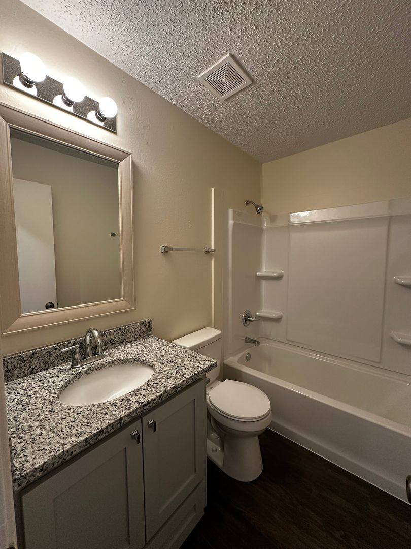 Apartment for rent at 1719-1721 Loring, Longview, TX 75604