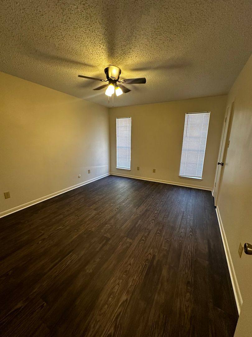 Apartment for rent at 1719-1721 Loring, Longview, TX 75604