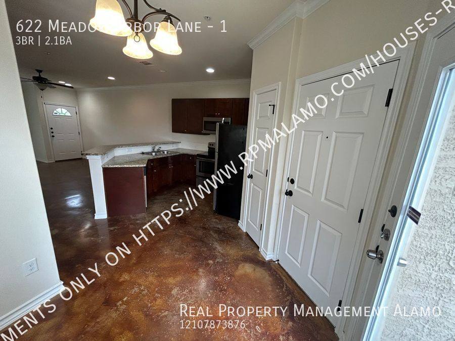 Apartment for rent at 622 Meadow Arbor Lane #1, Universal City, TX 78148
