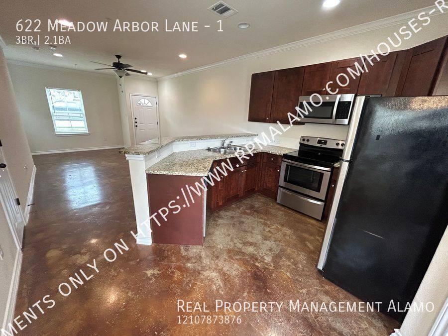Apartment for rent at 622 Meadow Arbor Lane #1, Universal City, TX 78148