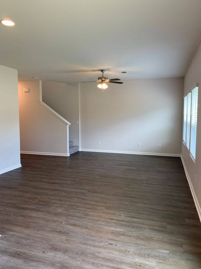 House for rent at 12391 Waterbury Dr, Moundville, AL 35474