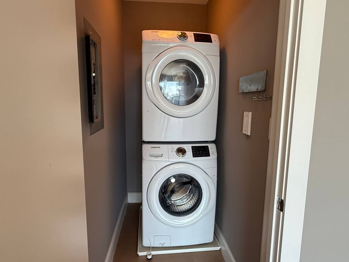 Condo for rent at 333 W Trade St, Charlotte, NC 28208