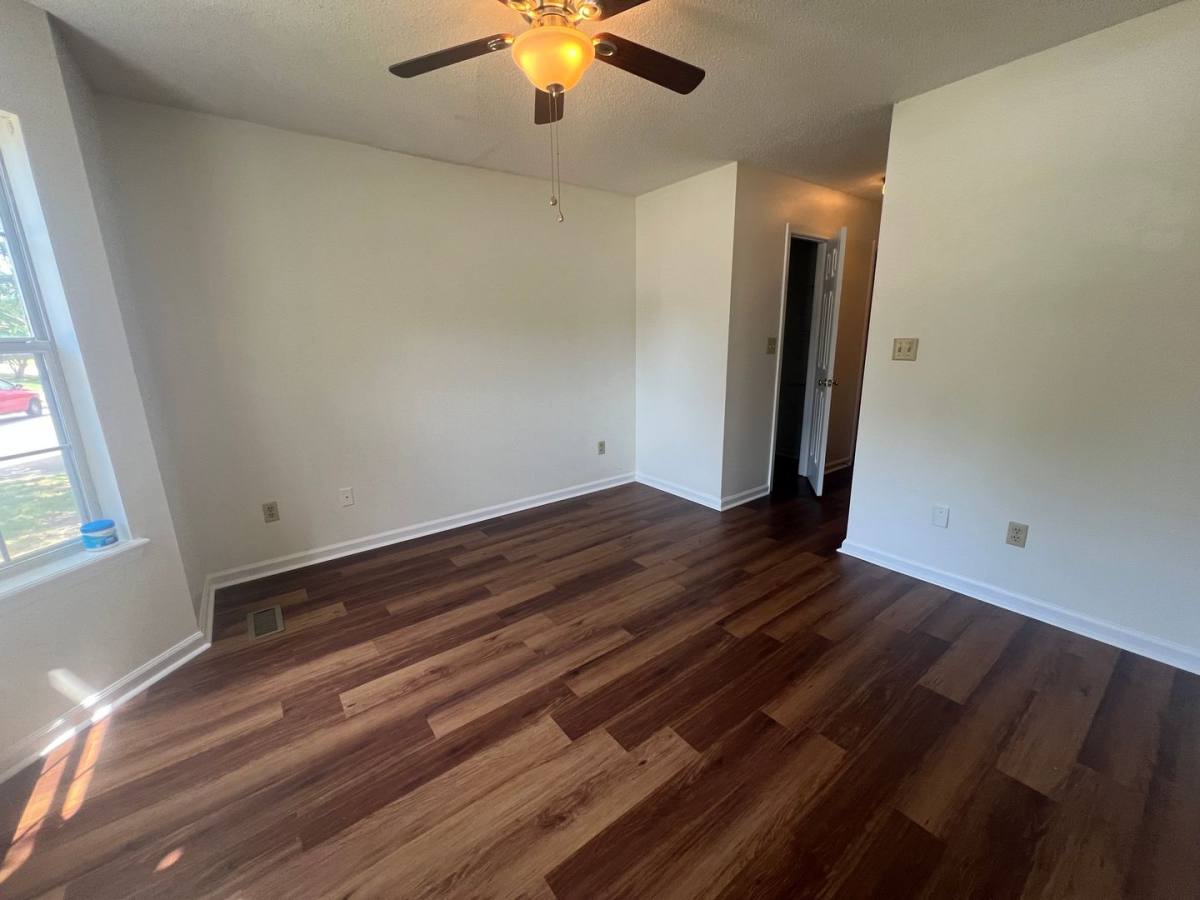 House for rent at 1023 Yellowhammer Lane, Northport, AL 35476