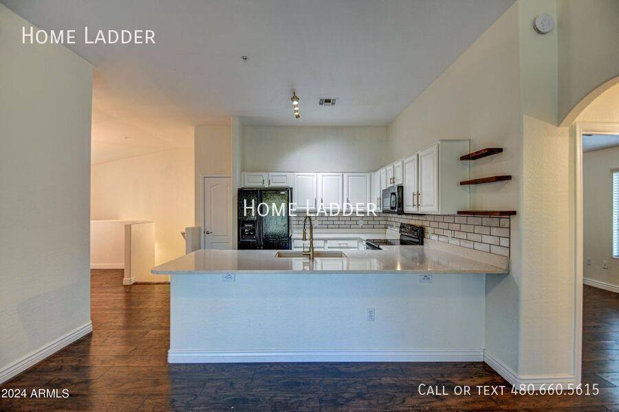 Apartment for rent at 2250 E Deer Valley Rd #26, Phoenix, AZ 85024