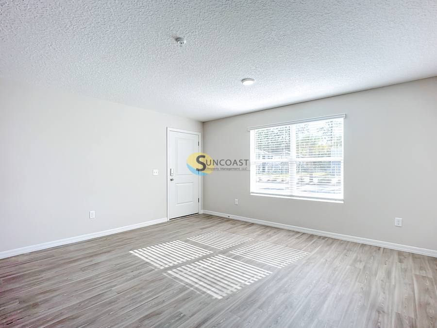 Apartment for rent at 11470 Oakfield Court #11470102, Jacksonville, FL 32258