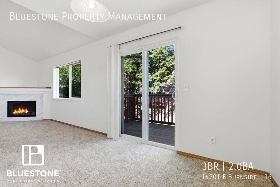 Apartment for rent at 14201 E Burnside #16, Portland, OR 97233