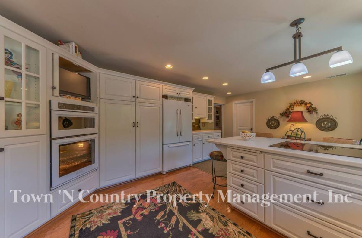 House for rent at 190 San Benancio Rd, Salinas, CA 93908