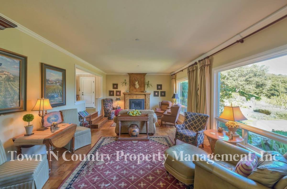 House for rent at 190 San Benancio Rd, Salinas, CA 93908