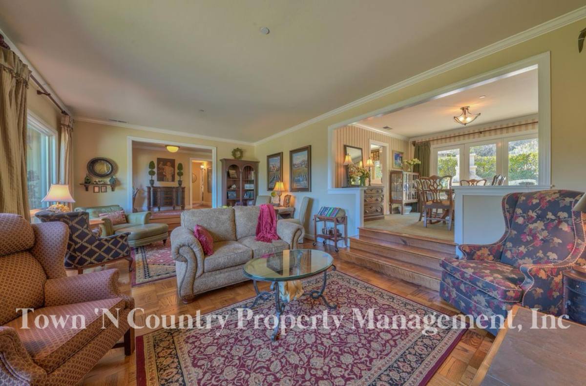 House for rent at 190 San Benancio Rd, Salinas, CA 93908