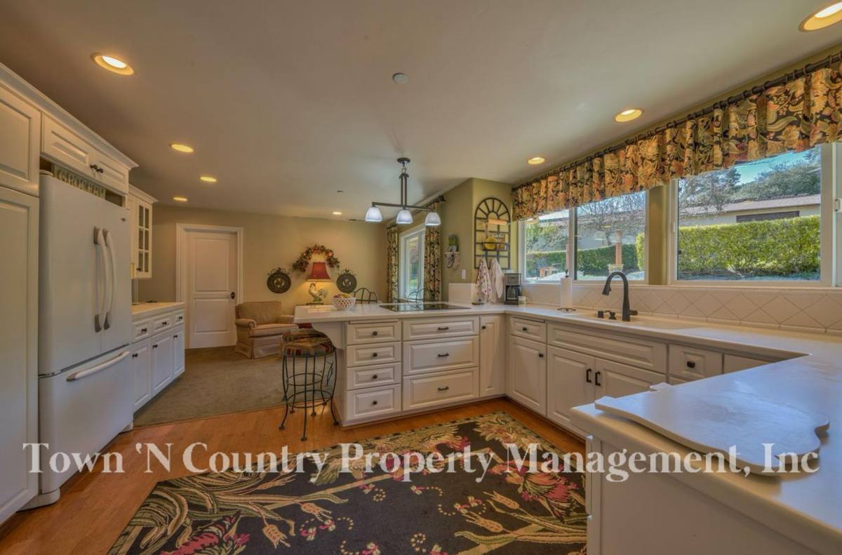 House for rent at 190 San Benancio Rd, Salinas, CA 93908