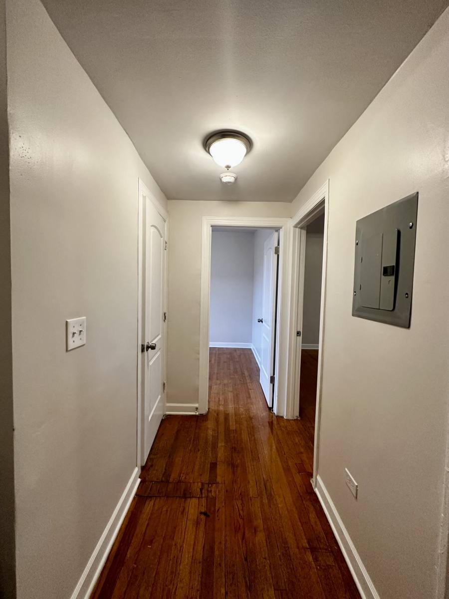 Apartment for rent at 4056 W Crystal St #1, Chicago, IL 60651