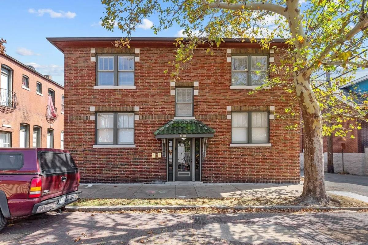 Apartment for rent at 3410 Virginia Ave, Saint Louis, MO 63116