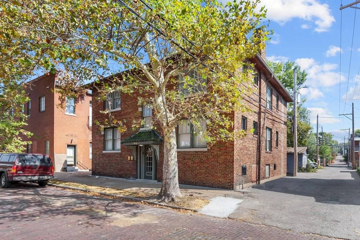Apartment for rent at 3410 Virginia Ave, Saint Louis, MO 63116