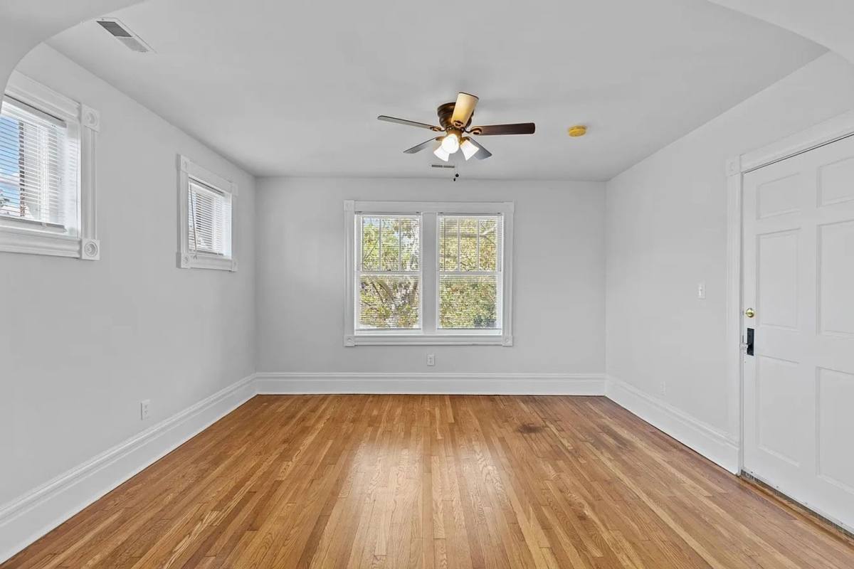 Apartment for rent at 3410 Virginia Ave, Saint Louis, MO 63116