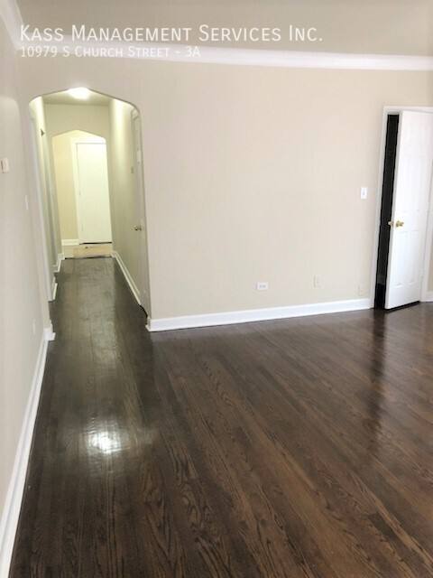 Apartment for rent at 10979 S Church St #3A, Chicago, IL 60643