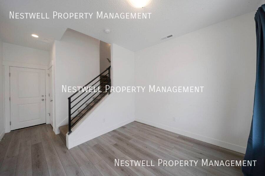 Townhouse for rent at 5176 W Black Twig Dr, South Jordan, UT 84009