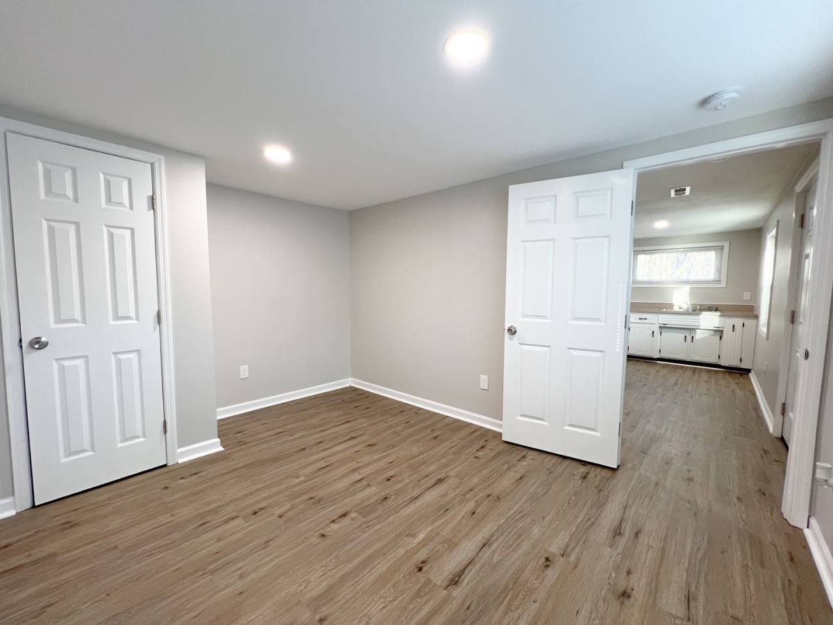 Apartment for rent at 492 Oak St, Clarksville, TN 37042