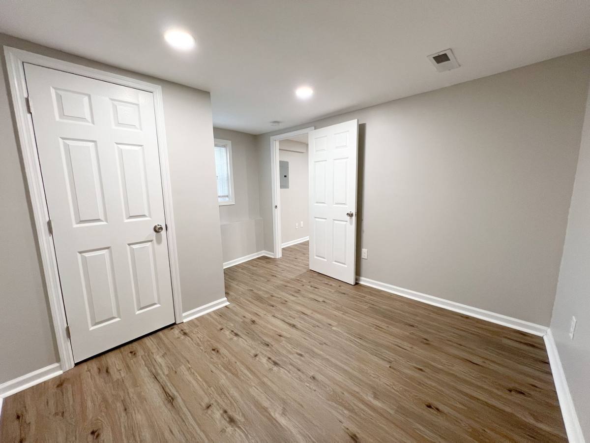 Apartment for rent at 492 Oak St, Clarksville, TN 37042